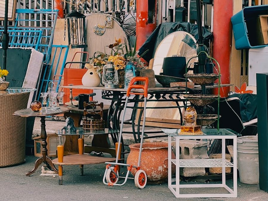 Junk removal and garage cleanout service